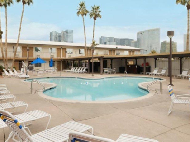 Days Inn By Wyndham Las Vegas Wild Wild West Gambling Hall Exterior photo